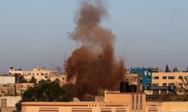 नमाज के दौरान इजरायल ने स्कूल पर दागे रॉकेट, 100 लोगों की मौत