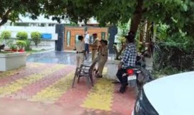 एसीबी-ईओडब्ल्यू की टीम ने होटल व्यवसायी के ठिकानों पर मारा छापा