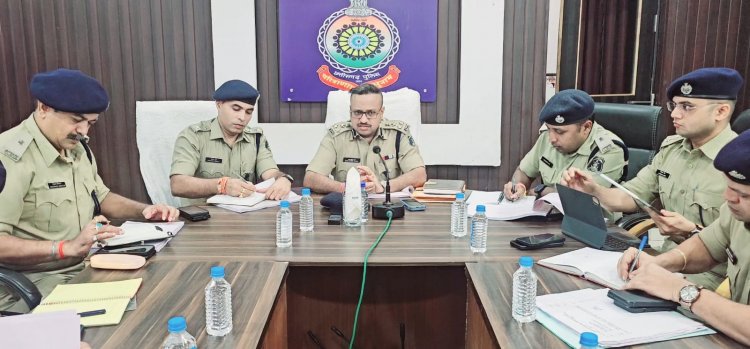 पुलिस महानिरीक्षक दुर्ग रेंज राम गोपाल गर्ग ने स्वतंत्रता दिवस की तैयारी एवं सुरक्षा व्यवस्था की ली समीक्षा बैठक