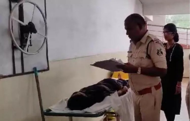सर्दी-खांसी और बुखार का झोलाछाप डॉक्टर से इलाज करा रही एक महिला की मौत हो गई,घटना के बाद से झोलाछाप डॉक्टर क्लिनिक बंद कर फरार