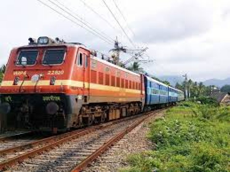पश्चिम मध्य रेलवे के जबलपुर रेल मंडल में कटनी मुरवाड़ा-बीना और उमरिया रेलवे स्टेशनों के बीच तीसरी रेललाइन जोड़ने का कार्य जल्द ही शुरू होने वाला