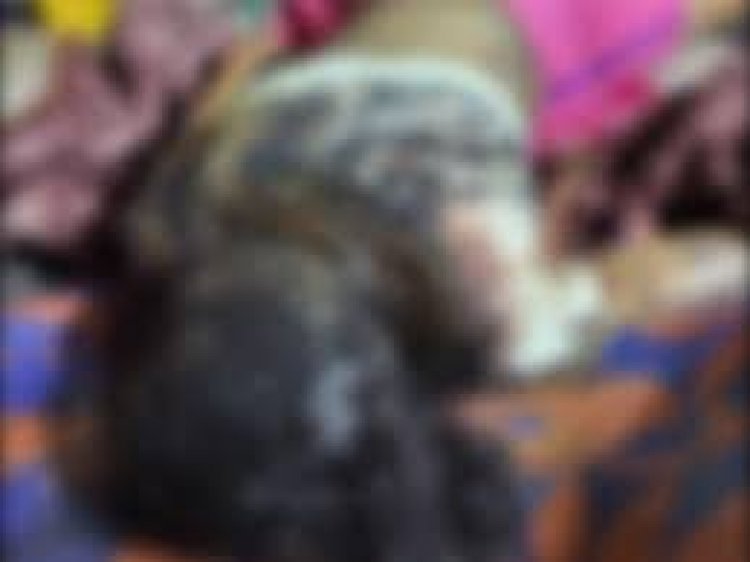 छत्तीसगढ़ के दंतेवाड़ा जिले में घर के अंदर महिला की सड़ी-गली लाश मिली