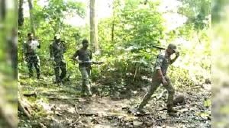 छत्तीसगढ़ में नारायणपुर-कांकेर जिले की सरहद पर मुठभेड़ में पुलिस फोर्स ने 3 महिला नक्सलियों को मार गिराया