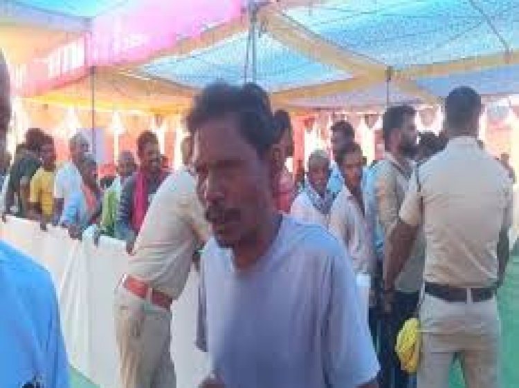 दुर्ग जिले के पाटन ब्लॉक में लाइम स्टोन खदान खोले जाने को लेकर की गई जन सुनवाई पूरी तरह विवादों में रही