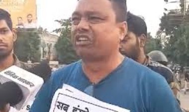 छत्तीसगढ़ में सब इंस्पेक्टर भर्ती परीक्षा के कैंडिडेट ने शुक्रवार को रायपुर के चौक-चौराहों पर भीख मांगी