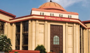 छत्तीसगढ़ हाईकोर्ट का महत्वपूर्ण निर्णय: 55 वर्ष से अधिक आयु के कर्मचारियों का नक्सल प्रभावित क्षेत्रों में तबादला निर्देशों का उल्लंघन ,राज्य शासन के आदेश पर रोक