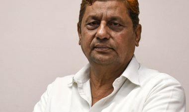 आत्महत्या के लिए प्रेरित करने के आरोप में पूर्व वन मंत्री मो. अकबर के खिलाफ मामला दर्ज