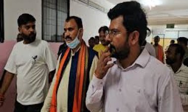 छत्तीसगढ़ के स्वास्थ्य मंत्री श्याम बिहारी जायसवाल ने कहा कि धन्वंतरि जेनरिक मेडिकल स्टोर अस्पताल परिसर से हटाए जाएंगे