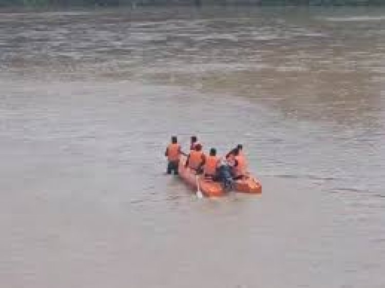 बिलासपुर में रविवार को ससुराल वालों की प्रताड़ना से तंग आकर महिला जान देने के लिए अरपा नदी में छलांग लगा दी