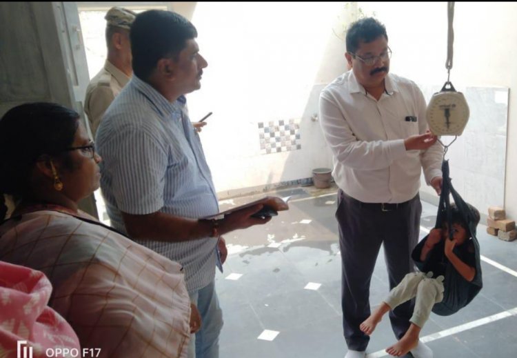 एडीएम ने आंगन बाड़ी केंद्रों में मनाए जा रहें वजन त्यौहार का किया निरीक्षण