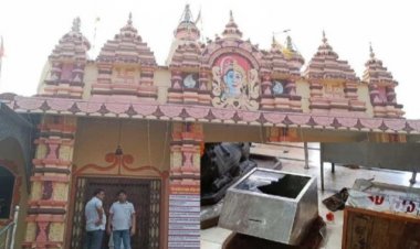 भिलाई सेक्टर-4 ए मार्केट स्थित सर्वेश्वर धाम मंदिर में बीती रात चोरों ने मंदिर में रखी 7 दान पेटियों को तोड़कर उनमें जमा लाखों रुपए की नगदी चुरा ली