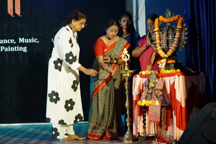 एक से बढ़कर एक प्रस्तुतियां देकर प्रतिभागियों ने बटोरी तालियां 200 बच्चों ने दी प्रस्तुति, 80 ने जीते इनाम
