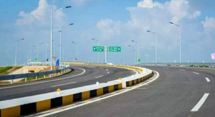 रायपुर-विशाखापट्टनम कॉरिडोर निर्माण में बड़ा फर्जीवाड़ा सामने आया, जमीन मालिकों को देना था 300 करोड़ मुआवजा, अफसरों ने बनाया 342 करोड़ का मुआवजा, तहसीलदार और 3 पटवारी निलंबित