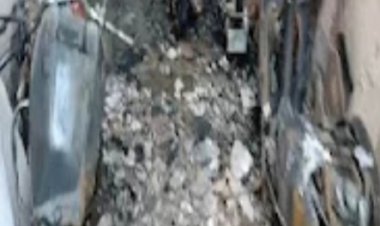 शनिवार की सुबह भिलाई टाउनशिप के सेक्टर 2 के एक बीएसपी क्वार्टर में हुए  शार्ट सर्किट से लगी BSP क्वार्टर में भीषण आग,पांच वाहन जलकर राख