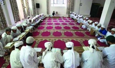 सुप्रीम कोर्ट ने आज मंगलवार को बड़ा फैसला सुनाते हुए उत्तर प्रदेश मदरसा शिक्षा बोर्ड अधिनियम 2004 को संवैधानिक करार दिया