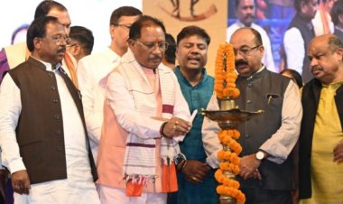 मुख्यमंत्री साय ने दो दिवसीय जनजातीय गौरव दिवस एवं अंतर्राज्यीय लोकनृत्य महोत्सव का किया भव्य शुभारंभ