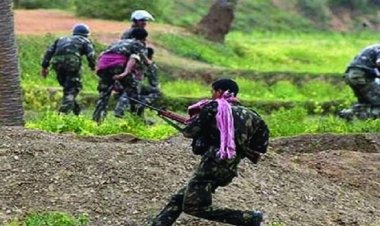 बस्तर के सुकमा जिले में सुरक्षाबलों के साथ मुठभेड़ में 10 नक्सली ढेर, मौके से तीन ऑटोमैटिक राइफल और अन्य हथियार बरामद