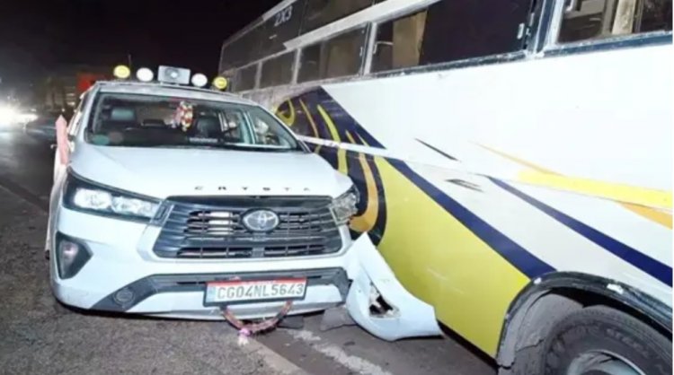 छत्तीसगढ़ के खाद्य मंत्री दयालदास बघेल के काफिले की कार को बस ने मारी टक्कर