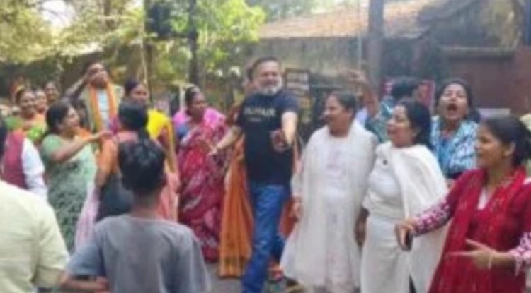 मतदान केंद्र में आपस में भिड़े भाजपा-कांग्रेस के कार्यकर्ता