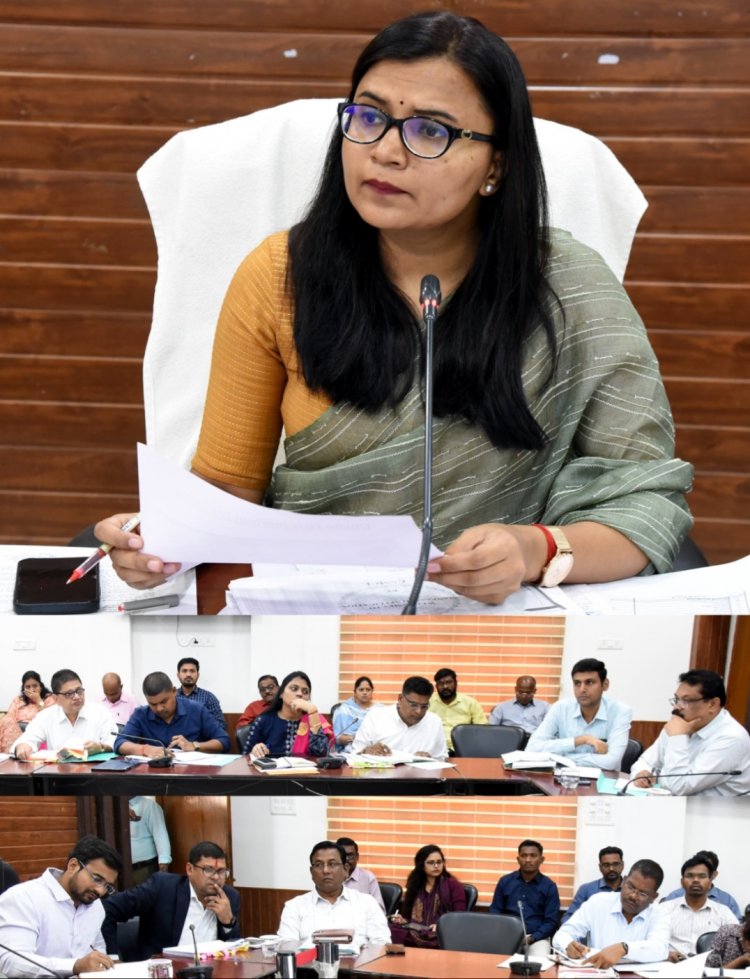 जिला स्तर के अधिकारी ग्राम पंचायतों में संचालित आंगनबाड़ी केन्द्र, पंचायत, पी.डी.एस., विद्यालय एवं स्वास्थ्य केन्द्रों की गतिविधियों का शीघ्र करें अवलोकन -कलेक्टर सुश्री चौधरी