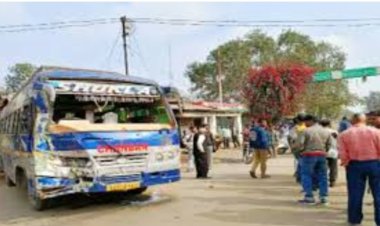 जांजगीर-चांपा में 12 बस यात्री घायल, ट्रक से टक्कर होने पर मची चीखपुकार