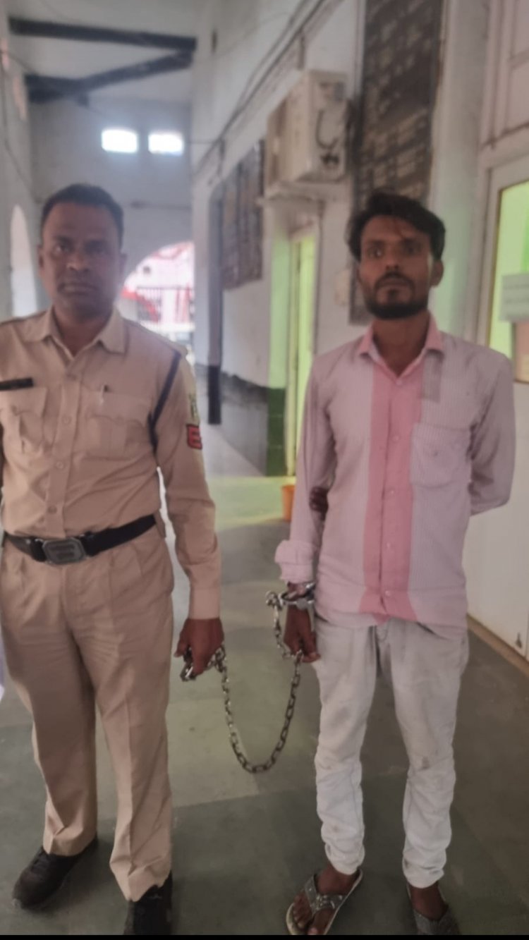 छावनी थाना क्षेत्र में बीएलओ के साथ की गई दुर्व्यवहार करने वाले जितेंद्र यादव के ऊपर की गई कार्यवाही भेजा गया जेल