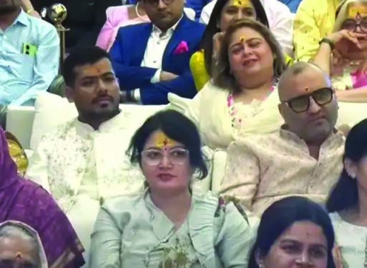 महादेव सट्टा एप के मोस्ट वांटेड प्रमोटर सौरभ चंद्राकर और रवि उप्पल ने पंडित. प्रदीप मिश्रा को दुबई बुलाकर कराई कथा