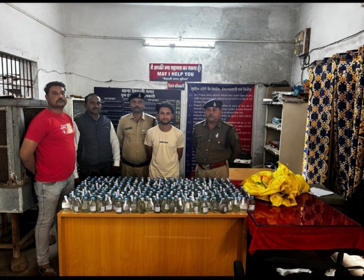 अवैध शराब बिक्री करने वाले का पकड़ने में दुर्ग पुलिस को मिली बड़ी सफलता,आरोपी के कब्जे से 300 पौव्वा देशी प्लेन मदिरा, एक स्कुटी एवं एक नग मोबाईल बरामद