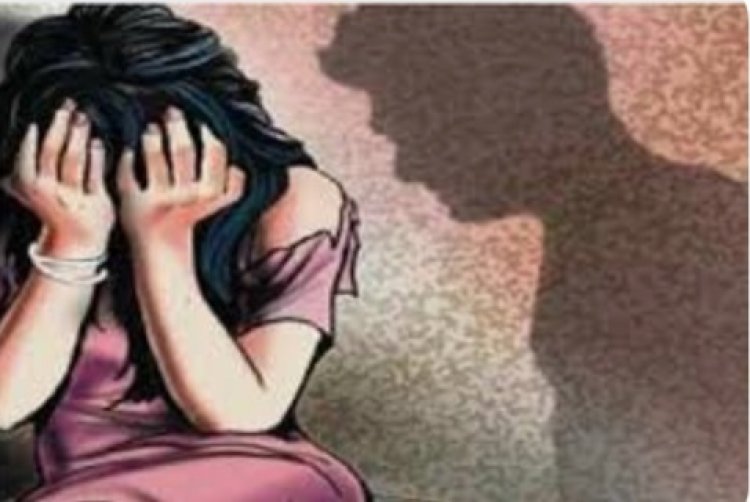 मंदबुद्धि महिला से सामूहिक दुष्कर्म, आरोपियों ने घटना का वीडियो भी बनाया, गांव वालों ने तीन को पकड़ा