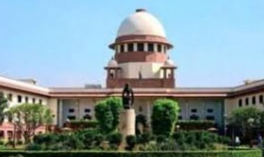 SC ने केंद्र पर कसा तंज, कहा- लोगों को मुफ्त देने के लिए पैसे हैं, जजों को सैलरी देने के लिए नहीं