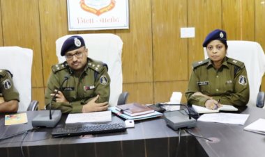 पुलिस महानिरीक्षक दुर्ग रेंज रामगोपाल गर्ग ने ली बालोद में विशेष अपराध समीक्षा बैठक