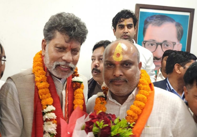 दुर्ग ग्रामीण विधायक ललित चंद्राकर ने किरण सिंह देव जी को पुन: भाजपा प्रदेश अध्यक्ष निर्वाचित होने पर दी हार्दिक शुभकामनाएं