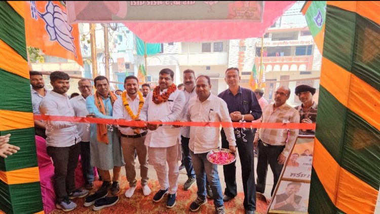 पार्षदो के चुनाव कार्यालय का विधायक गजेन्द्र यादव ने किया उद्घाटन,पार्षद एवं महापौर प्रत्याशी के पक्ष में विधायक गजेन्द्र का जनसंपर्क अभियान