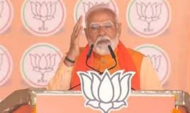 दिल्ली में वोटिंग से पहले झाड़ू के तिनके बिखरे, PM मोदी का AAP सरकार पर बड़ा हमला