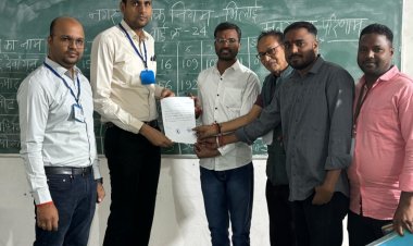 भिलाई निगम वार्ड 24 उप चुनाव में भाजपा प्रत्याशी प्रदीप सेन ने जीत दर्ज कर  निर्वाचन प्रमाण पत्र प्राप्त किया