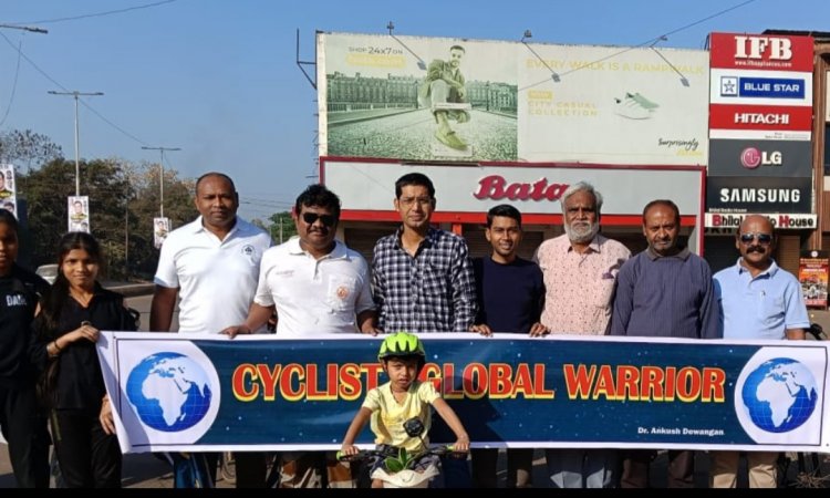 साइकिलिस्ट ग्लोबल वारियर आंदोलन का सांसद विजय बघेल ने किया नेतृत्व, लोगो के साथ साईकिल चलाते हुए इसे वैश्विक पर्यावरण के लिए अनिवार्य बताया