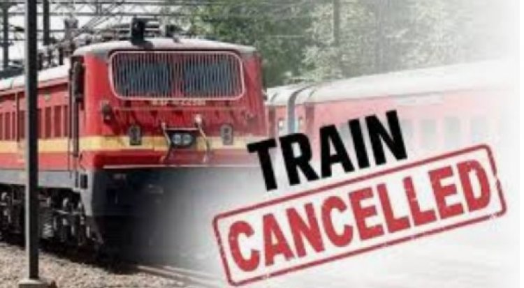 छत्तीसगढ़ से होकर प्रयागराज जाने वाली सारनाथ और नौतनवा समेत 12 ट्रेनें कैंसिल