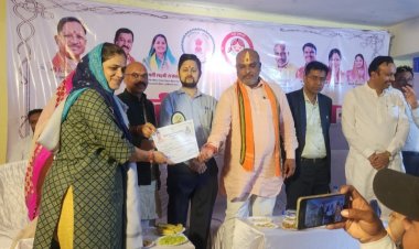 अंतर्राष्ट्रीय महिला दिवस एवं महिला सम्मान समारोह कार्यक्रम में सम्मिलित हुए दुर्ग ग्रामीण विधायक ललित चंद्राकर