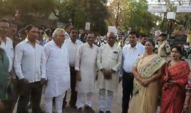 पटेल चौक में किया ईडी का पुतला दहन