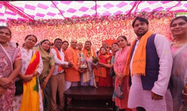 दुर्ग ग्रामीण विधायक ललित चंद्राकर ने दुर्ग सांसद विजय बघेल को जन्म दिन की हार्दिक शुभकामनाएं दी