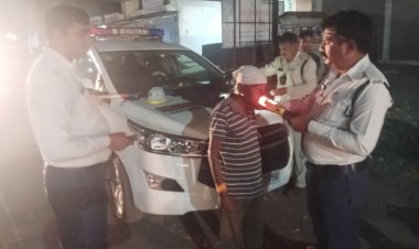 "ऑपरेंशन - सुरक्षा’’ अभियान के तहत प्रथम दिन यातायात पुलिस दुर्ग द्वारा 30 वाहन चालको का वाहन जप्त कर न्यायालय पेश किया गया