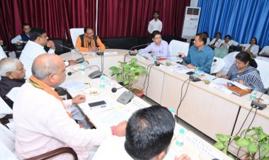 मेडिकल कॉलेज में स्मार्ट क्लासरूम एवं अन्य सुविधाओं का होगा विस्तार- स्वास्थ्य मंत्री श्री जायसवाल