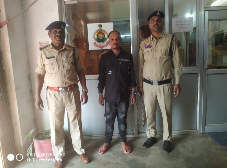 शादी का झांसा देकर शारीरिक शोषण करने वाले फरार आरोपी को पकड़ने में दुर्ग पुलिस ने किया गिरफ्तार
