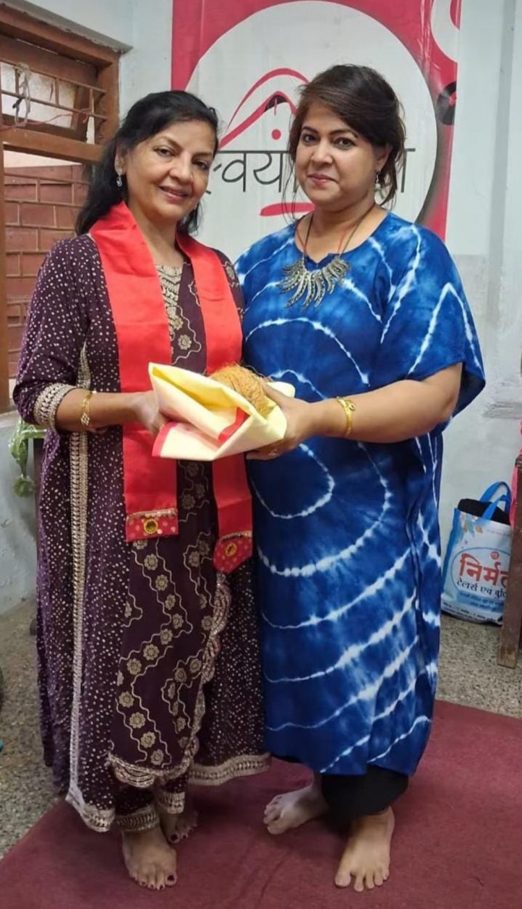 ब्रांड एंबेसडर कर रहे पहल,रिसाली को पालीथीन मुक्त करने बांटे 500 कपड़े के थैले