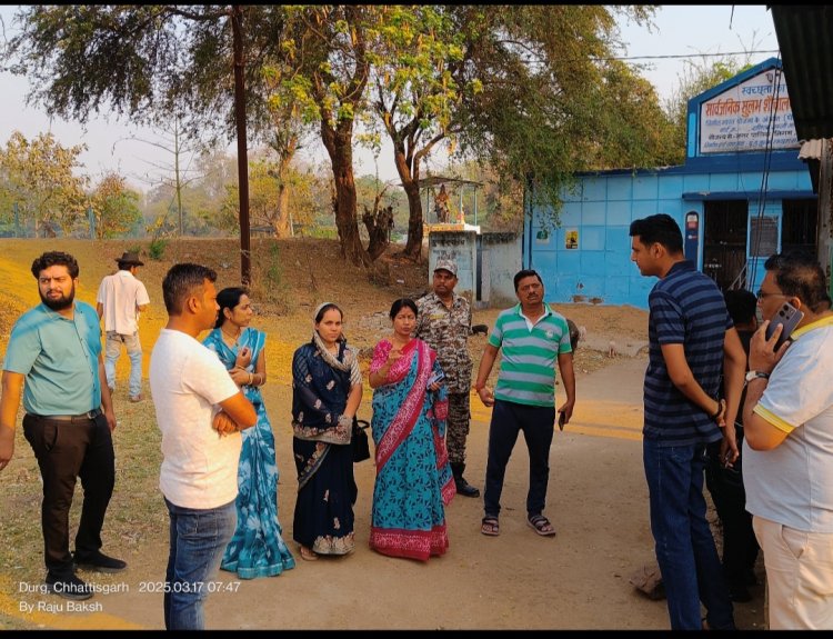 सफाई कार्य का निरीक्षण करने फील्ड पर पहुची महापौर,कहा महिला समृद्धि बाजार क्षेत्र से सड़क आवागमन में बाधित दुकानदारों को हटाए तत्काल