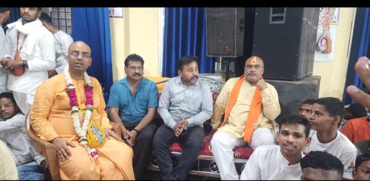 इस्कॉन दुर्ग प्रचार केंद्र, द्वारा आयोजित होली मिलन समारोह कार्यक्रम में सम्मिलित हुए दुर्ग ग्रामीण विधायक ललित चंद्राकर