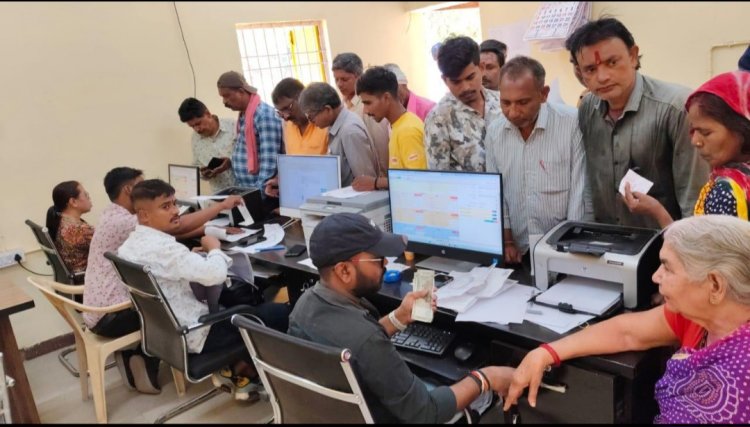 नगर निगम राजस्व विभाग टीम कर रही रिकॉर्ड तोड़ राजस्व वसूली,छुट्टी के दिन शनिवार व रविवार को भी टैक्स काउंटर खुला रहेगा