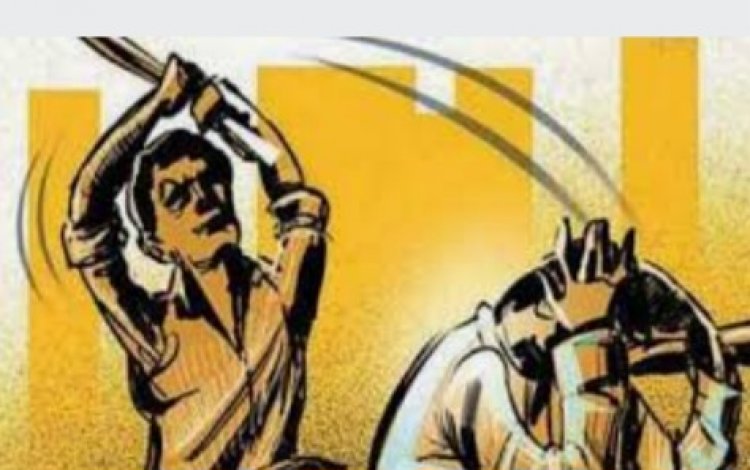 युवक ने 5 लोगों पर टंगिया से किया हमला, इलाके में फैली सनसनी