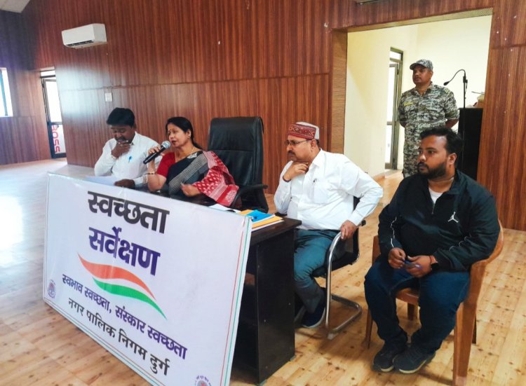 मेयर द्वारा स्वास्थ्य विभाग की बैठक में सख्त निर्देश,शहर के प्रत्येक वार्ड से 100% कलेक्शन हो कचरा,प्लाट में कचरा फेकने वालो पर लगाए फाइन
