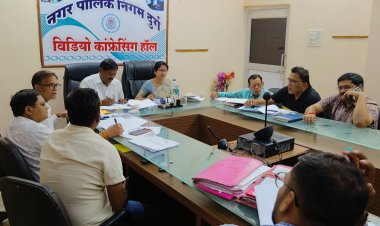 शहर विकास कार्य समय सीमा के भीतर गुणवत्तायुक्त तरीके से पूरा कराए:महापौर